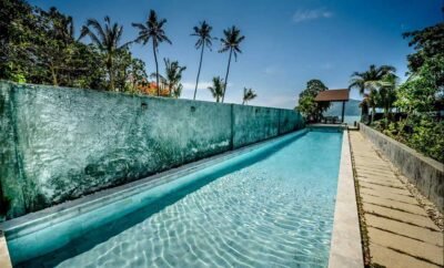 Maison 2 chambres à louer, récemment rénovée avec piscine privée.